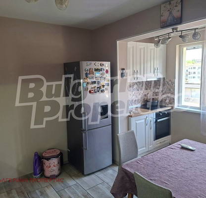 Photo 4 — 3-bedroom apartment in Shumen, Centyr