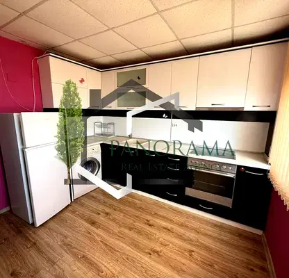 Снимка 2 — Тристаен апартамент в Шумен, Добруджански