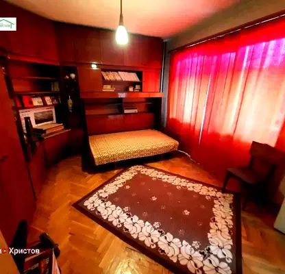 Снимка 5 — Тристаен апартамент в Шумен, Добруджански