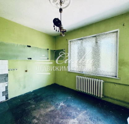 Photo 4 — 3-bedroom apartment in Shumen, Dobrudjanski