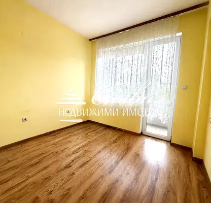 Снимка 5 — Двустаен апартамент в Шумен, Тракия