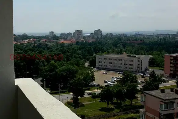 Двустаен апартамент в Сливен, Център