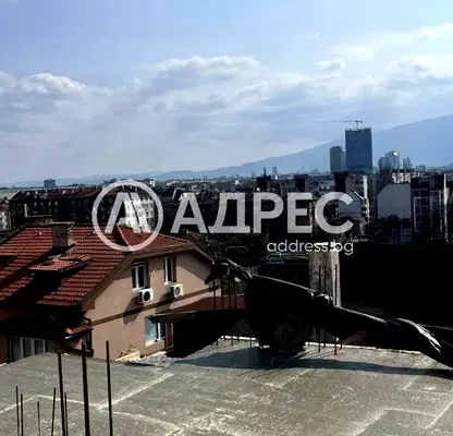 Снимка 5 — Двустаен апартамент с двор в Банишора, София