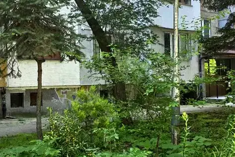 3-стаен апартамент в Банишора с две тераси