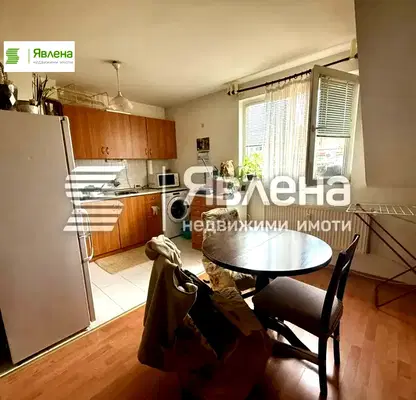 Снимка 3 — Двустаен апартамент в Борово с източно изложение