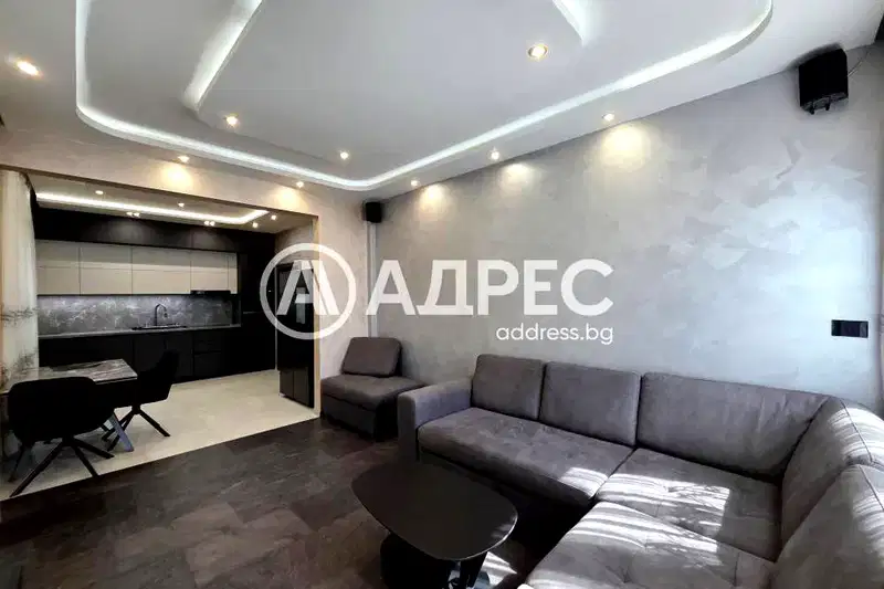 3-bedroom apartment in Sofiya, Borovo