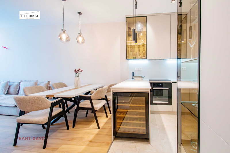 3-bedroom apartment in Sofiya, Boyana
