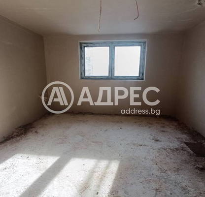 Снимка 4 — Тристаен апартамент с 2 тераси в Бъкстон, София