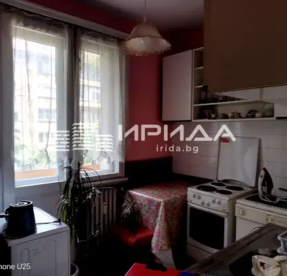 Снимка 5 — Тристаен апартамент 80 кв.м. в Център с югоизточно изложение