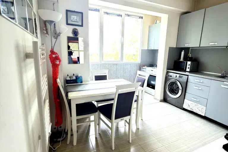 3-bedroom apartment in Sofiya, Centyr