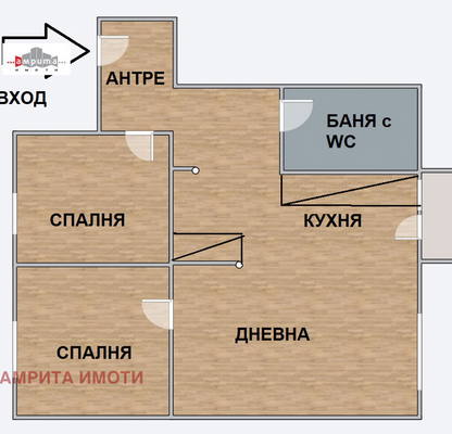 Снимка 2 — Тристаен апартамент с тераса в Центъра на София
