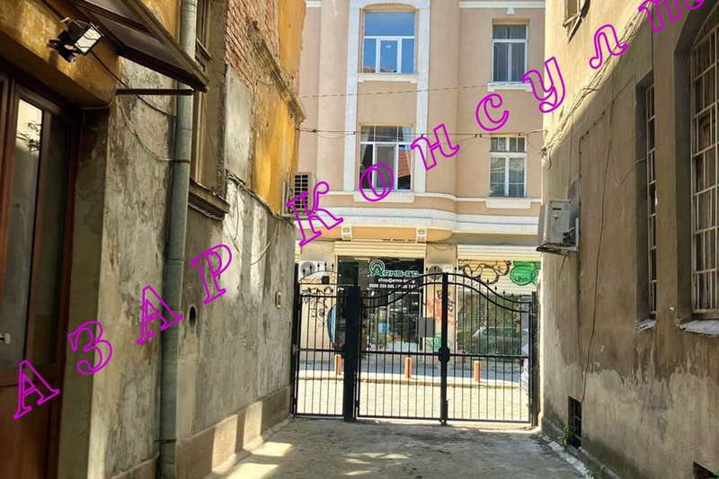 3-bedroom apartment in Sofia, Centyr