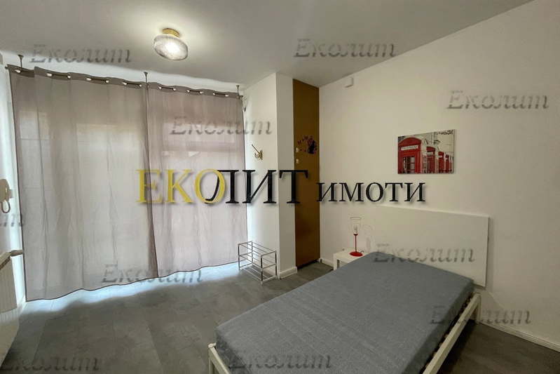 Едностаен апартамент на партер в Център, София с луксозно обзавеждане