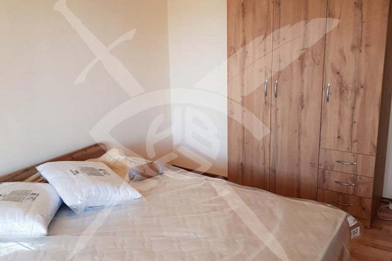 Едностаен апартамент 55 кв.м. в Център с асансьор