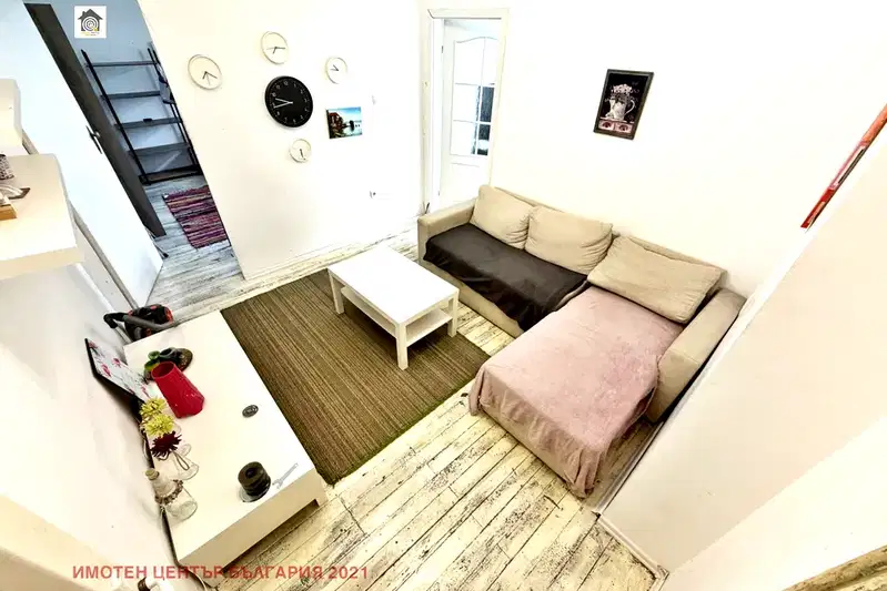 Three-room apartment with balcony in Center, Sofia