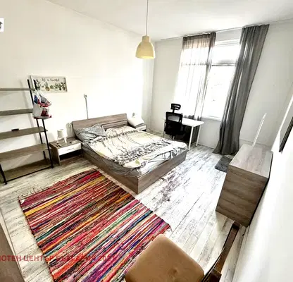 Photo 2 — Three-room apartment with balcony in Center, Sofia