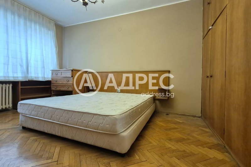 3-bedroom apartment in Sofiya, Centyr