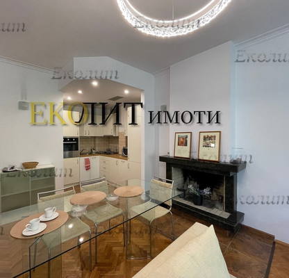 Снимка 2 — 3-стаен апартамент с панорамна тераса в Център, София