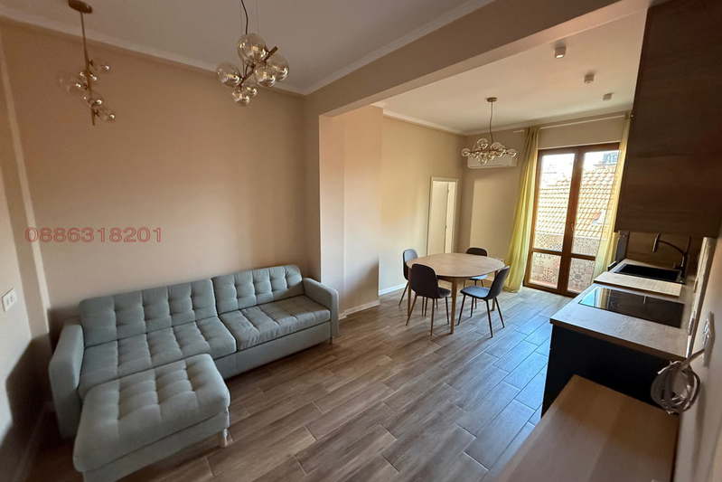 3-bedroom apartment in Sofiya, Centyr