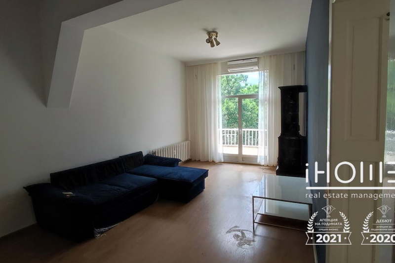 3-bedroom apartment in Sofiya, Centyr
