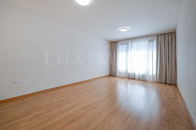 3-bedroom apartment in Sofiya, Centyr