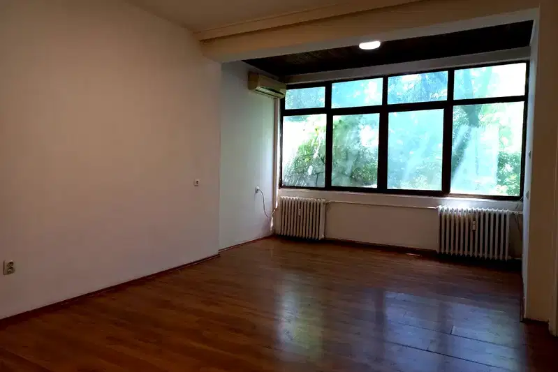 4-room apartment on Patriarch Evtimiy Blvd in the Center