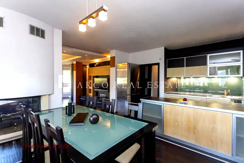 3-bedroom apartment in Sofiya, Dianabad