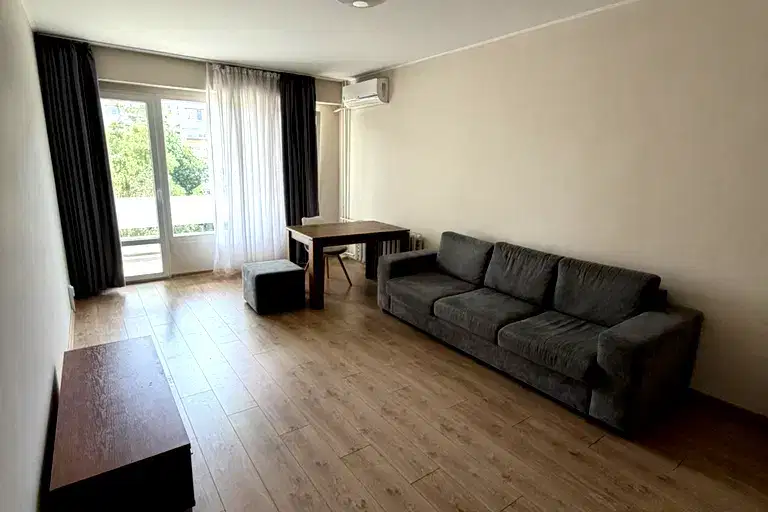 3-bedroom apartment in Sofiya, Drujba 1