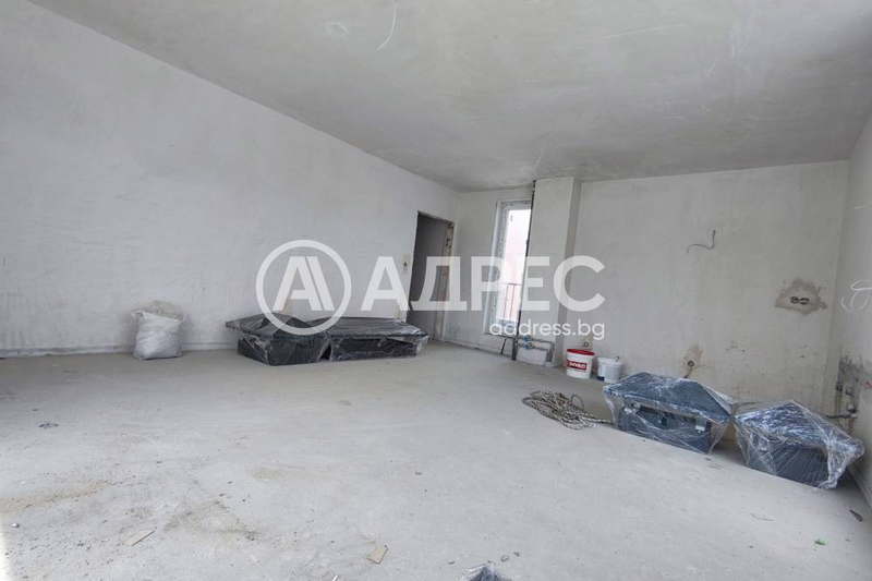3-bedroom apartment in Sofiya, Drujba 1