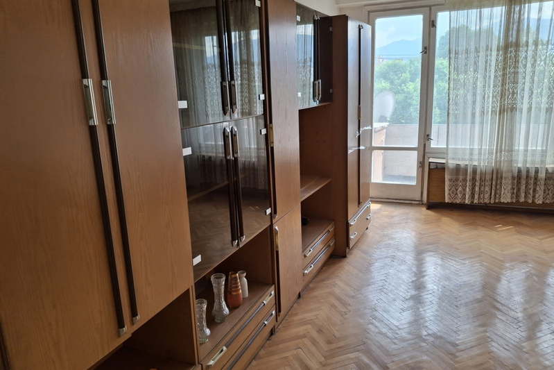 3-bedroom apartment in Sofiya, Drujba 1