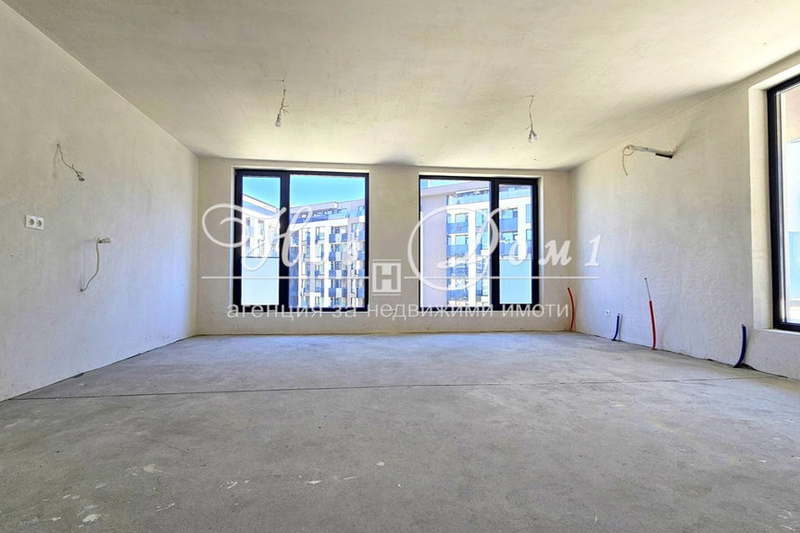 3-bedroom apartment in Sofiya, Drujba 1