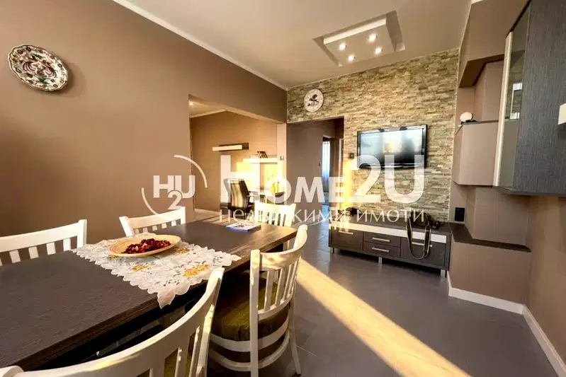 4-bedroom apartment in Sofiya, Drujba 1