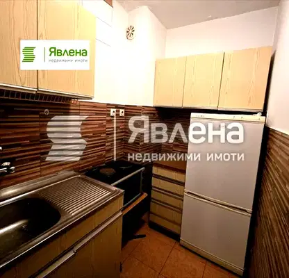 Снимка 4 — Двустаен апартамент с тераса в Дървеница, София