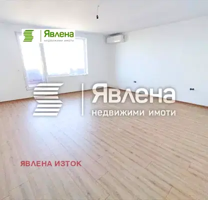 Снимка 3 — Просторен 3-стаен апартамент в Горубляне с панорамна тераса