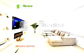 Тристаен апартамент с двор и гараж в Горубляне, София