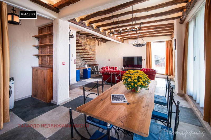 4-bedroom apartment in Sofiya, Gorublyane