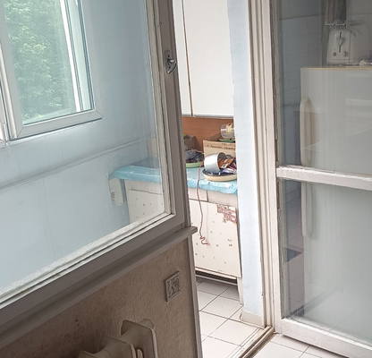 Photo 5 — 3-bedroom apartment in Sofiya, Hadji Dimityr