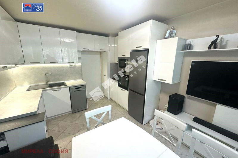 3-bedroom apartment in Sofiya, Hadji Dimityr