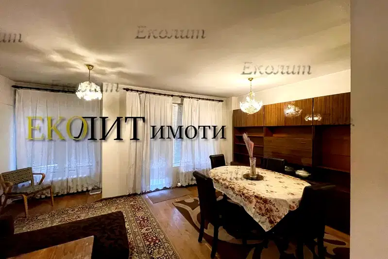 Двустаен апартамент с две тераси в Хиподрума, София