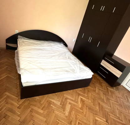 Снимка 5 — Тристаен апартамент с отделна кухня в Хиподрума, София
