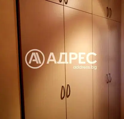 Снимка 4 — Просторен 2-стаен апартамент в Хладилника с южно изложение