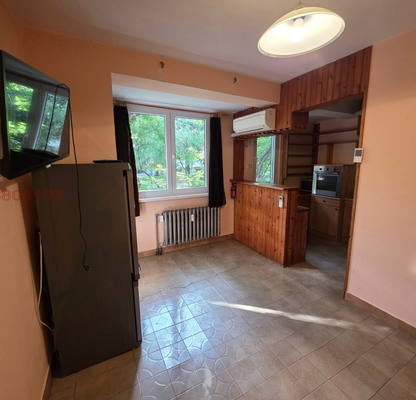 Снимка 4 — Двустаен апартамент 72 кв.м. в София, югозападно изложение