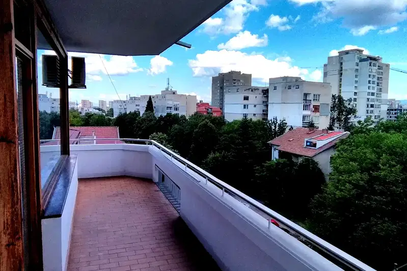 3-bedroom apartment in Sofiya, Iztok