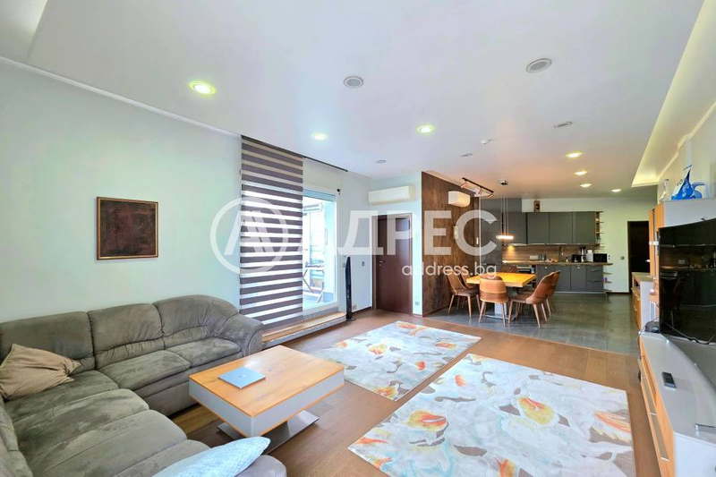 3-bedroom apartment in Sofiya, Karpuzica
