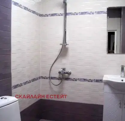 Снимка 2 — Просторен 2-стаен апартамент в Красно село с асансьор