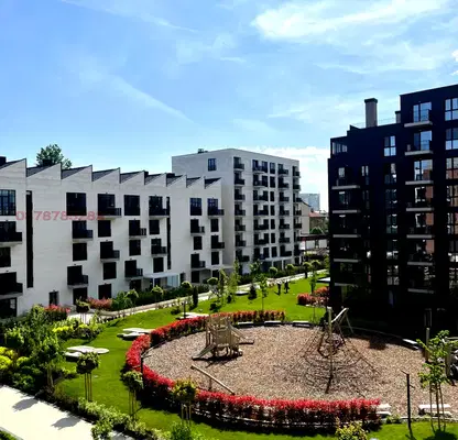 Снимка 4 — Тристаен апартамент в Красно село с гледка към вътрешен двор