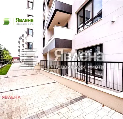 Снимка 2 — Тристаен апартамент с двор и гараж в Кръстова вада, София