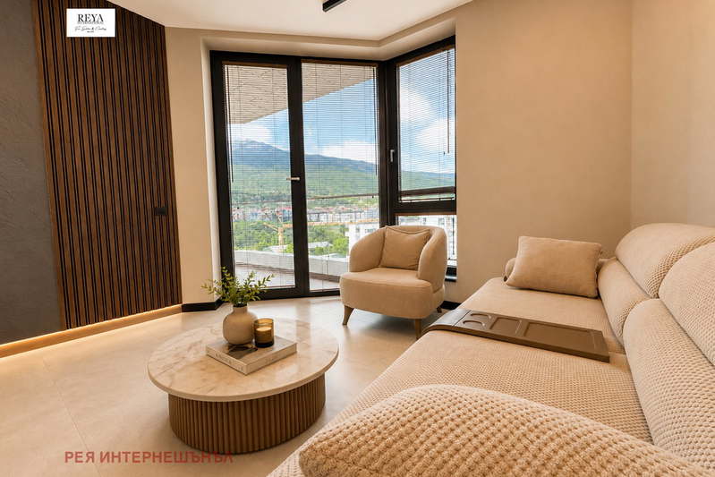 3-bedroom apartment in Sofia, Krystova Vada