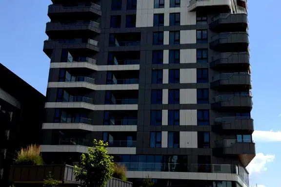 4-стаен апартамент с панорамна гледка в Кръстова вада