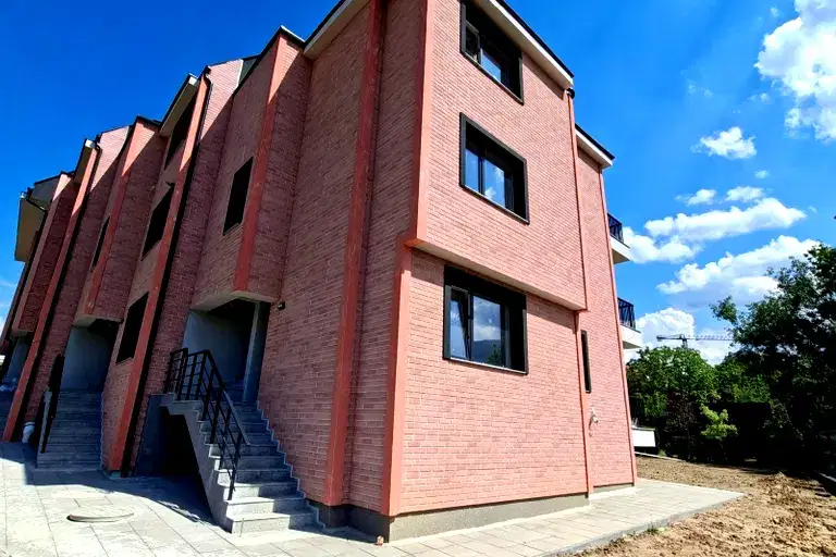 4-bedroom apartment in Sofiya, Krystova Vada